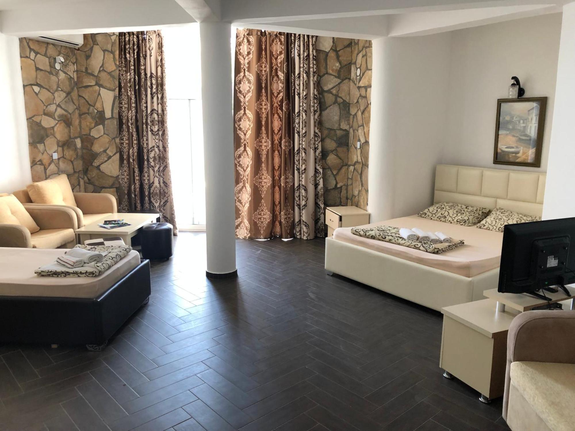 Novalic Hotel โดบราวอดา ภายนอก รูปภาพ